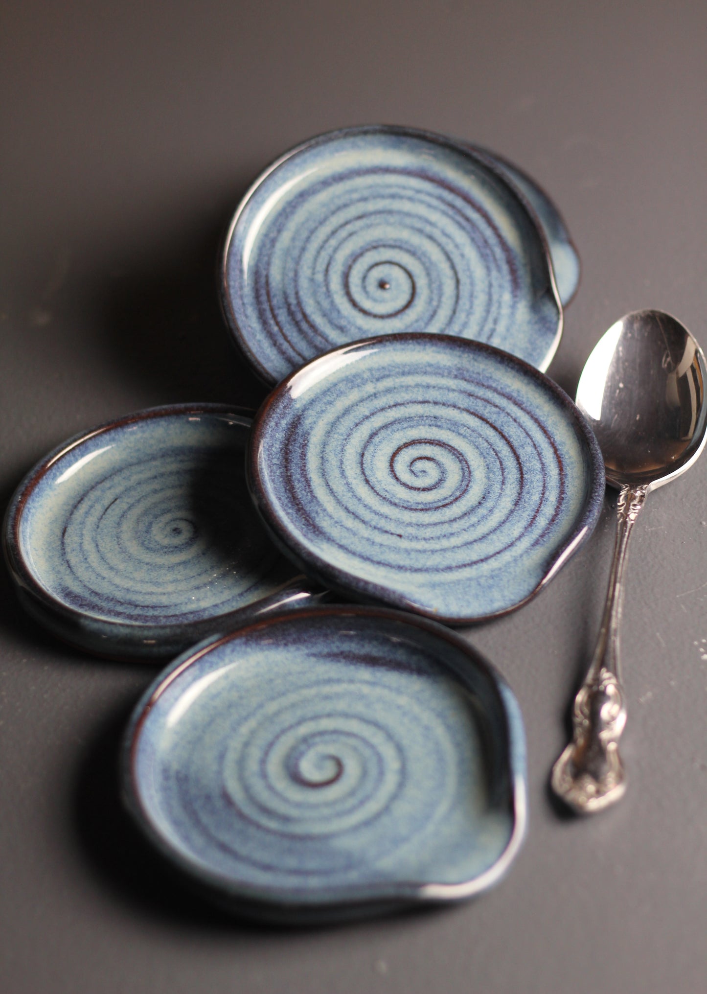 Posavasos/cuchara en blanco o azul